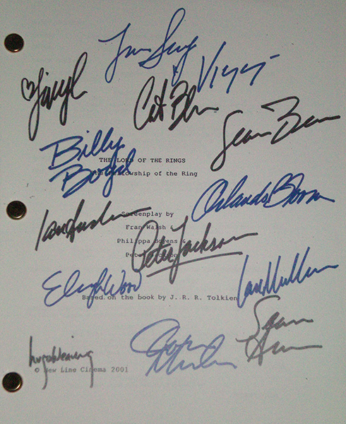 <br />

Set of signed movie scripts from Jackson's <em>LOTR</em> films. <br />Image is only a representation of such signed scripts, for which there are general issues of authenticity.