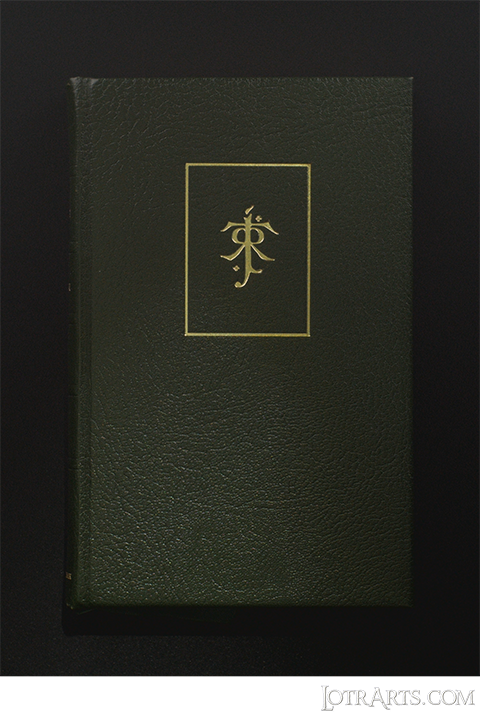 1987 Anniversary Super Deluxe<br />
Limited Edition Number 59<br />Signed by C. Tolkien <br /><span class="ngViews">188 views</span>